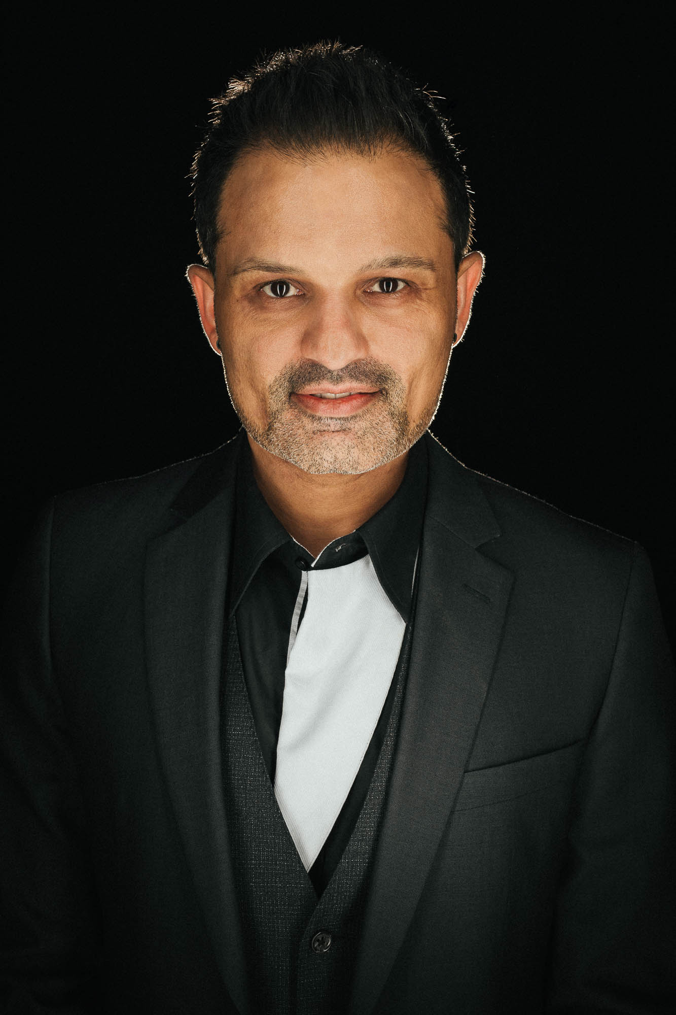 Export x3 Headshot  06437 Dez 01 2019 Bearbeitet Headshots 2019  Miro Nicole Nadine